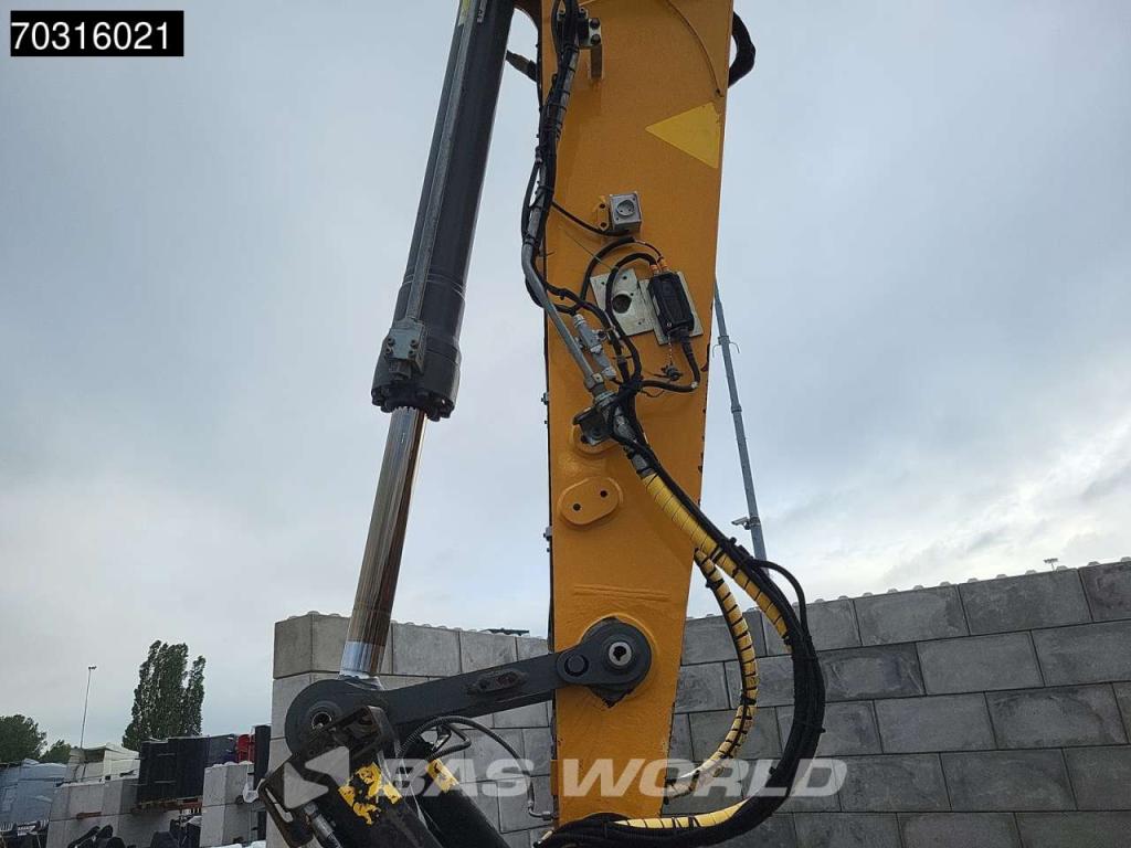 Liebherr R926 Engcon - 2 Buckets Foto 11
