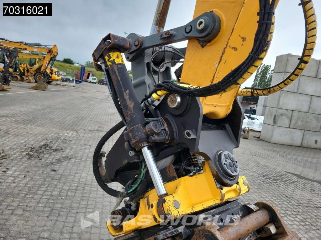 Liebherr R926 Engcon - 2 Buckets Foto 13