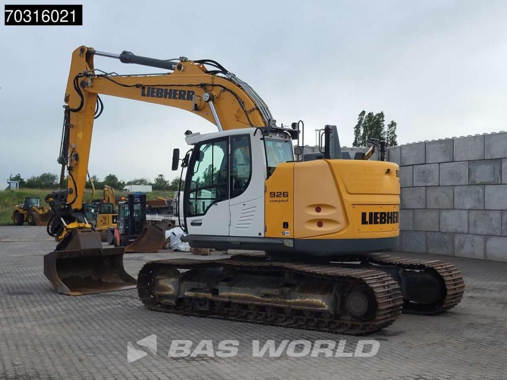 Liebherr R926 Engcon - 2 Buckets Foto 3