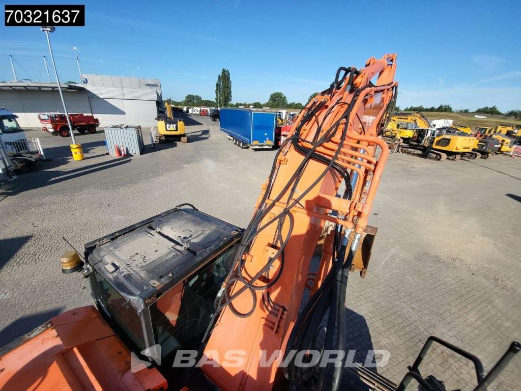 Hitachi ZX225 USLC-5B Foto 20