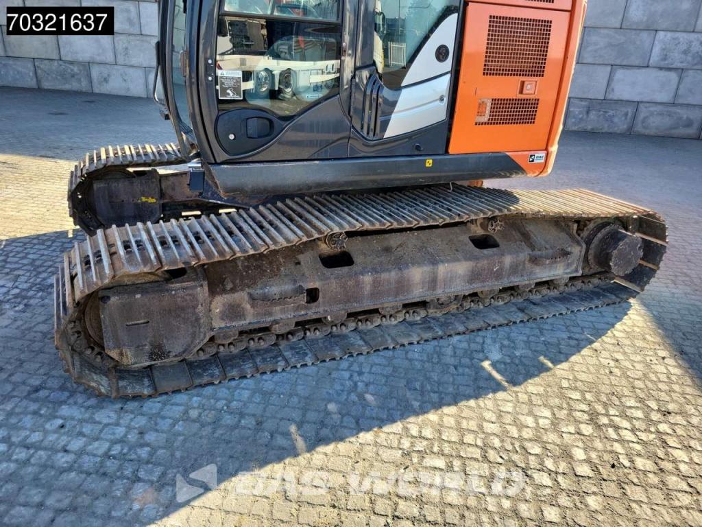 Hitachi ZX225 USLC-5B Foto 22