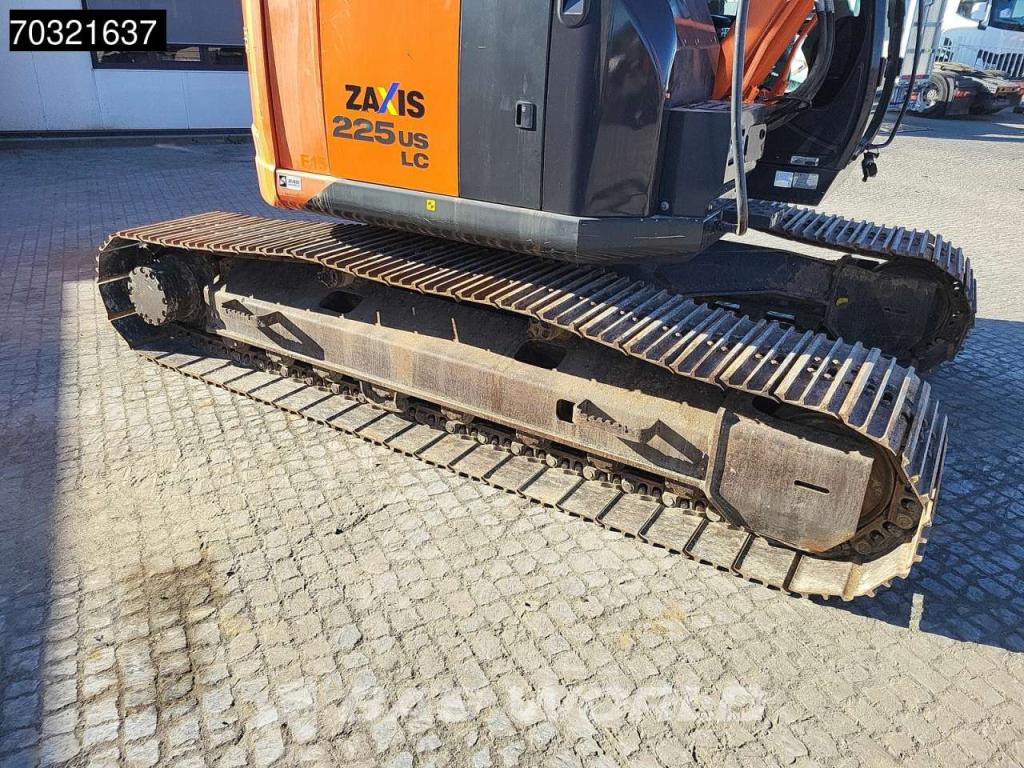 Hitachi ZX225 USLC-5B Foto 23