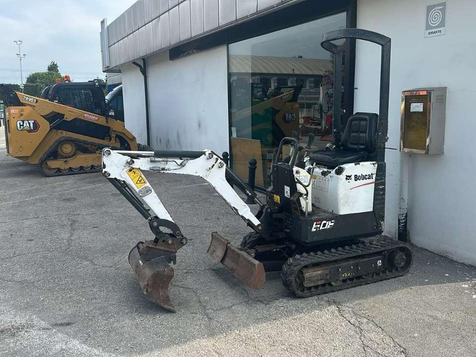 Bobcat E 08 Foto 1