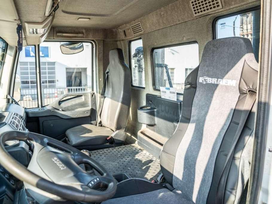 Iveco STRALIS 310- E5 + HMF 1110 K2 Foto 9