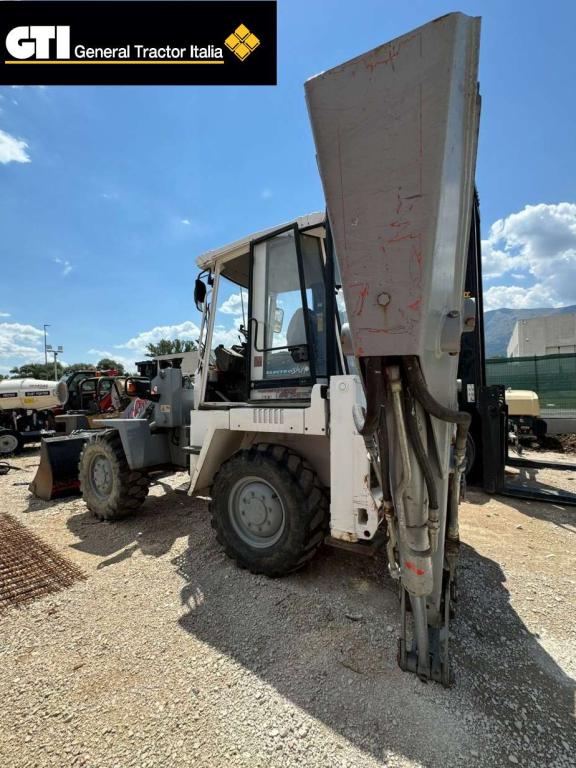 Fai Komatsu 590 s Foto 9