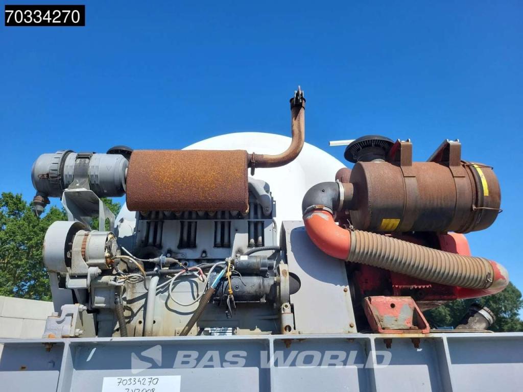 ZVVZ NCG 40 3 axles Foto 8