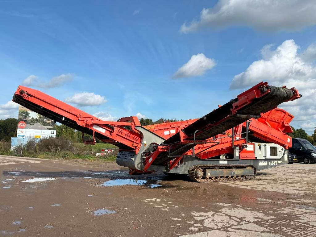 Sandvik QE340 - Caterpillar Engine / 2 Side Convey Foto 3