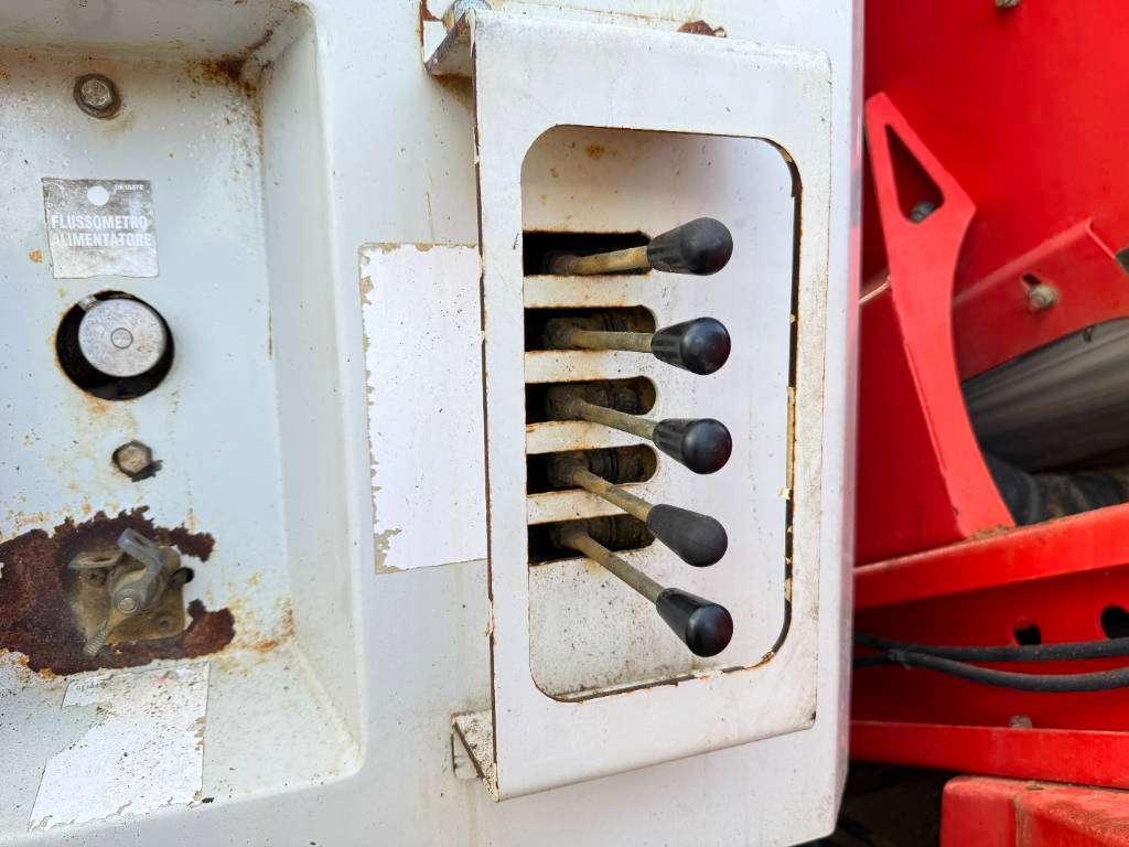 Sandvik QE340 - Caterpillar Engine / 2 Side Convey Foto 30