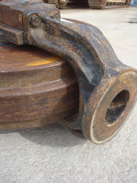 Rueda guía para Hitachi ZX210-3 e ZX240-3 Foto 3