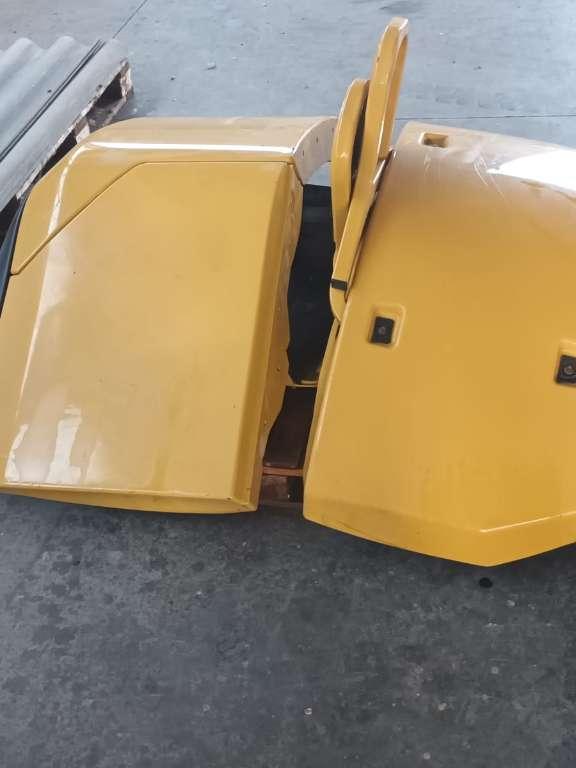Guardabarro para Caterpillar 924K Foto 1