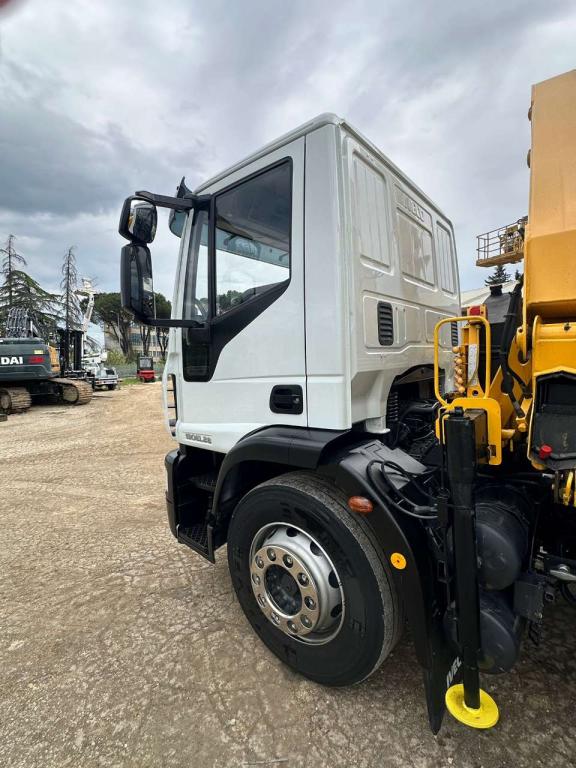 Iveco 190 EL 28 Foto 12
