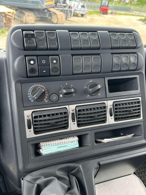 Iveco 190 EL 28 Foto 3