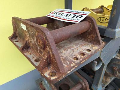 UNI70 for 12-18 ton excavators Attachment plate vendida por Balavto