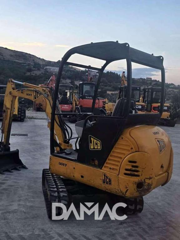 JCB 8017 Foto 2