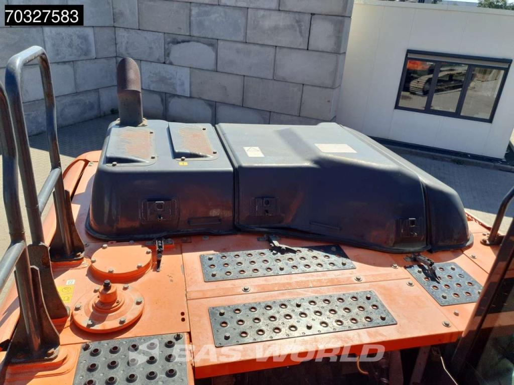 Hitachi ZX210 LC -6 Foto 15