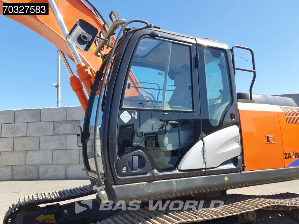 Hitachi ZX210 LC -6 Foto 24