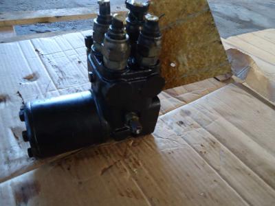 Caja de dirección para Fiat Hitachi W130 vendida por OLM 90 Srl