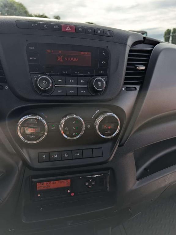 Iveco Daily 72C18 Foto 12