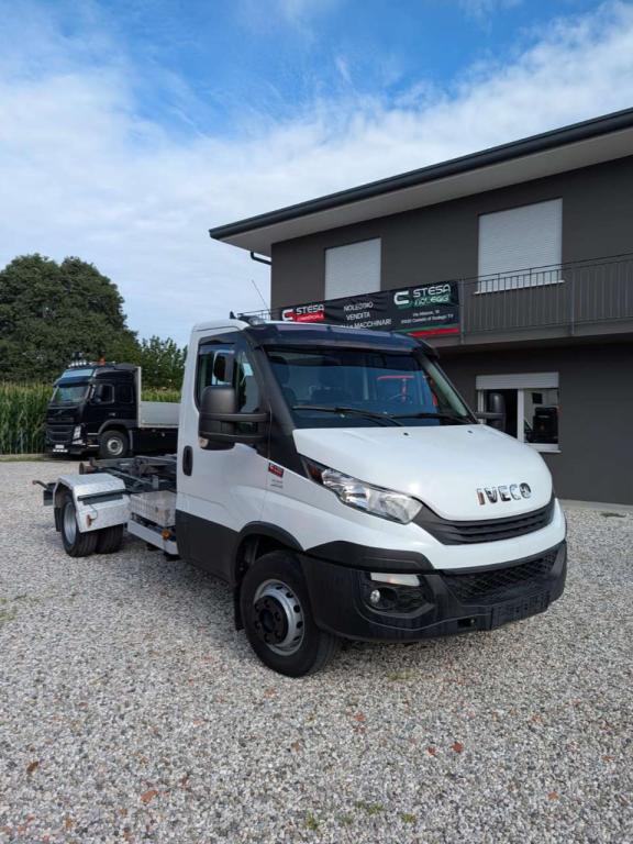 Iveco Daily 72C18 Foto 7