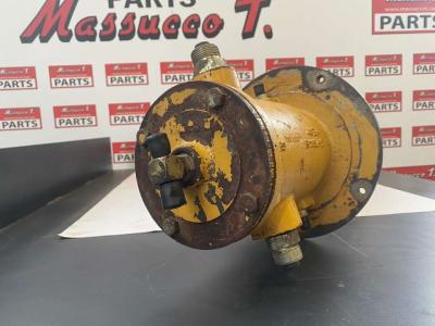 Junta rotativa para Caterpillar 315 / 317 vendida por Massucco T. Srl Area Ricambi