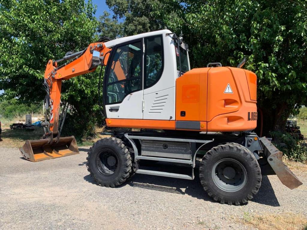 Liebherr A910 COMPACT Foto 7