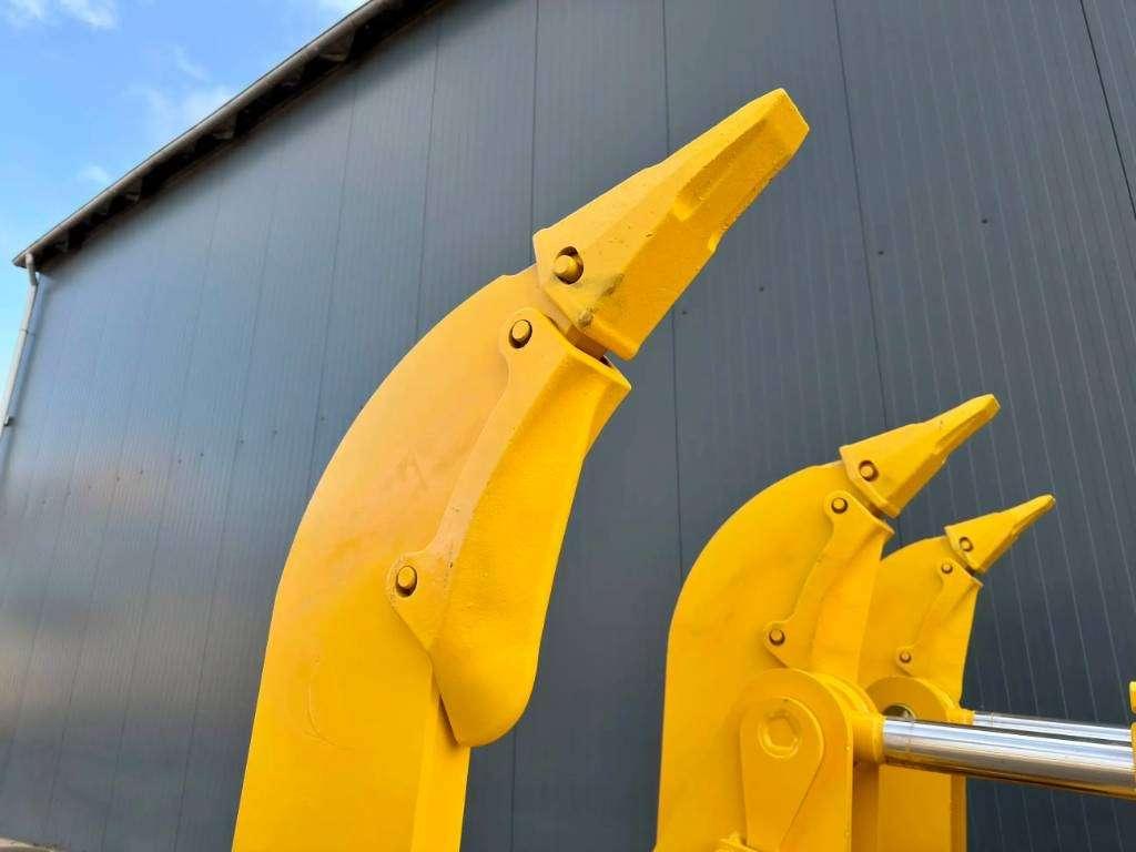Komatsu D155 Foto 6