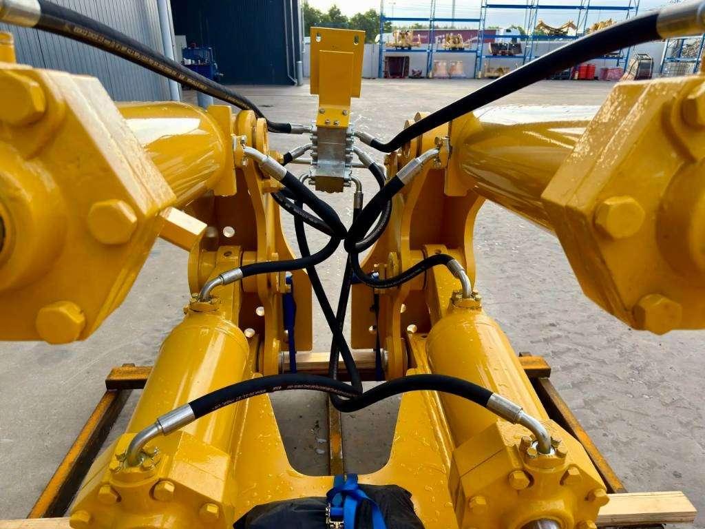 Komatsu D155 Foto 8