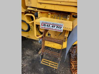 Volvo step platform VOE15166131 for Volvo L60E, L60F, L70E, L70F... vendida por Balavto