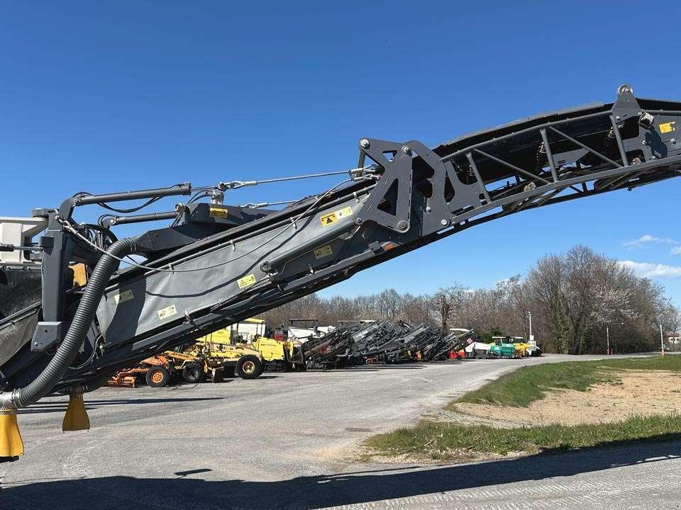 Wirtgen W 210 XP Foto 11