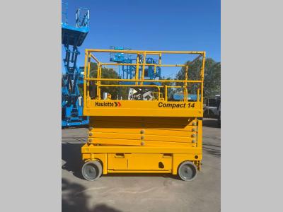 Haulotte COMPACT14 vendida por Centro Usato Srl