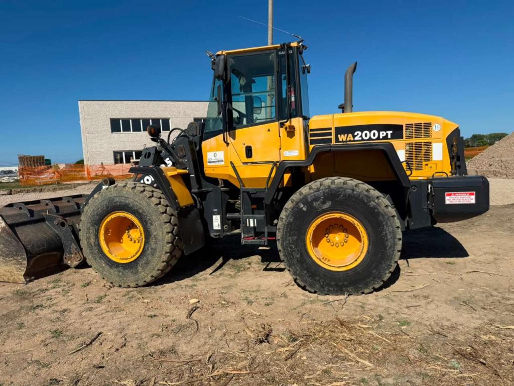 Komatsu WA200PT-5 Foto 7