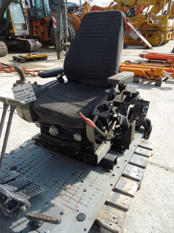 Consola de control / Plataforma de control para Hitachi ZAXIS 350.3 Foto 4