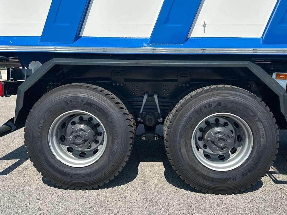 Scania P500 XT 8x4 Foto 12