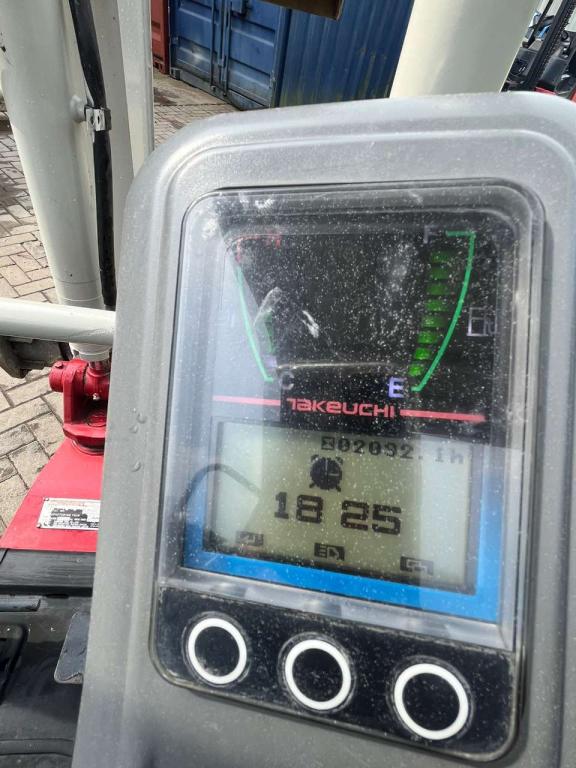 Takeuchi TB216 Foto 4