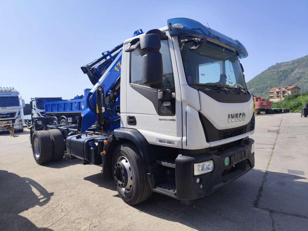 Iveco EUROCARGO 180-320 Foto 12
