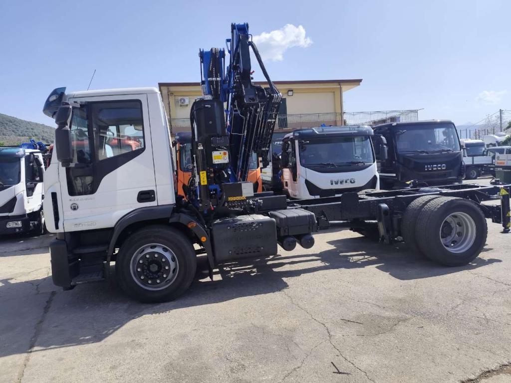 Iveco EUROCARGO 180-320 Foto 29