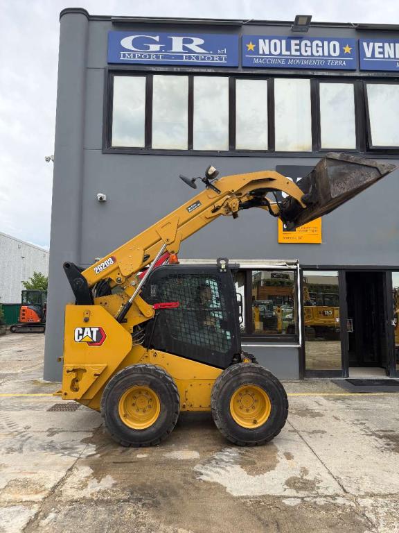 Caterpillar 262D3 Foto 2