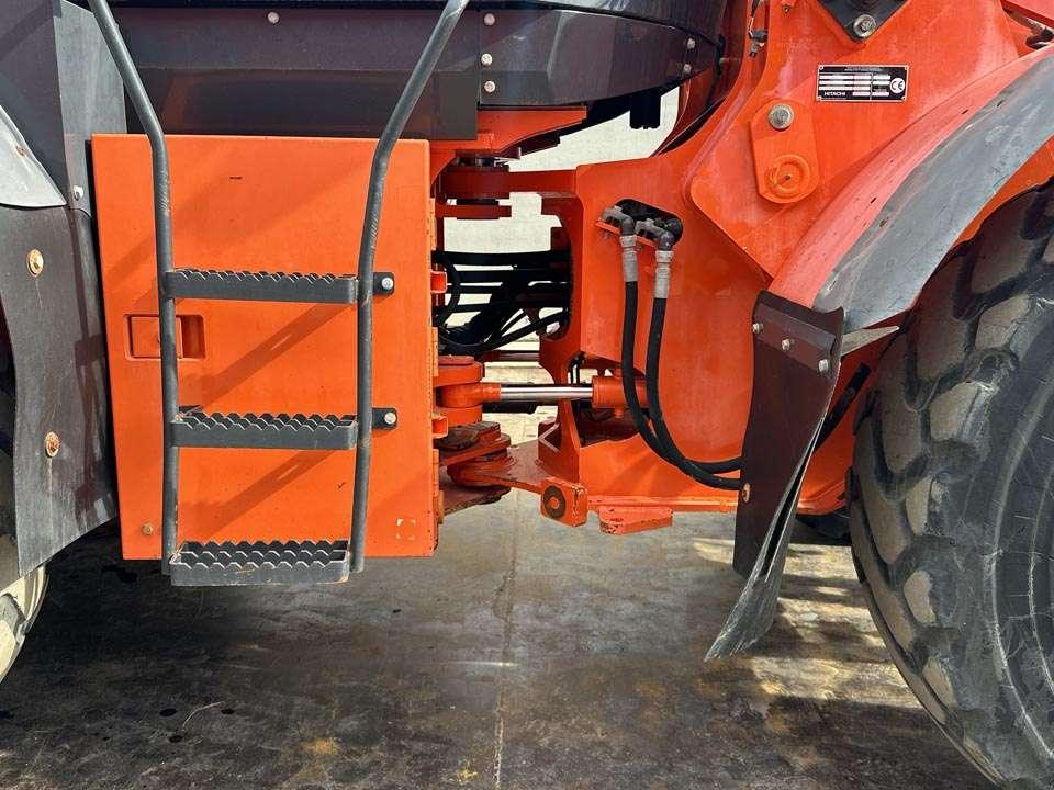 Hitachi ZW180-6 Foto 6
