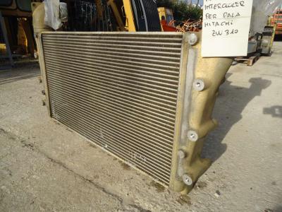 Radiador intercooler para Hitachi ZW310 vendida por OLM 90 Srl