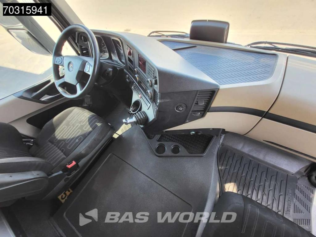 Mercedes-Benz Actros 1843 4X2 ClassicSpace Retarder Foto 17