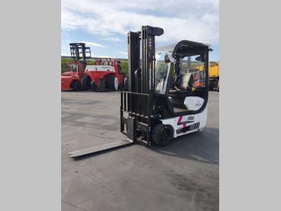 EP Equipment TDL201 vendida por Uni.Trucks Srl