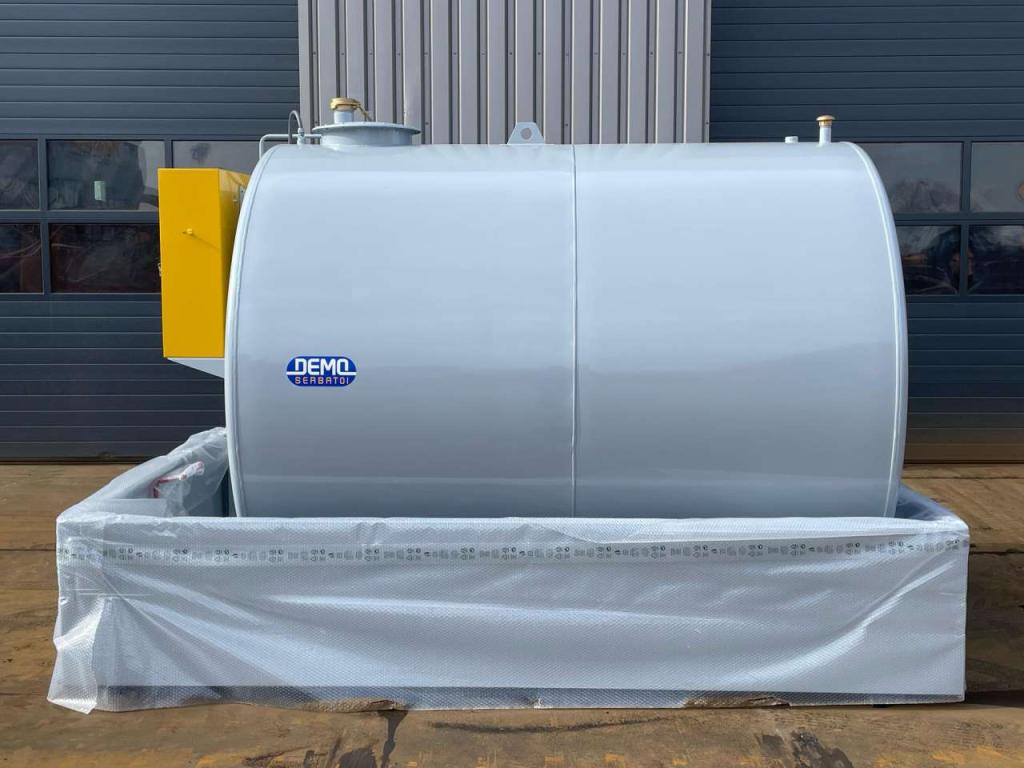 Emiliana Serbatoi TF9/50 9000Ltr fuel tank Foto 11