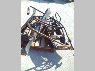 Escalera para New Holland W270B vendida por OLM 90 Srl