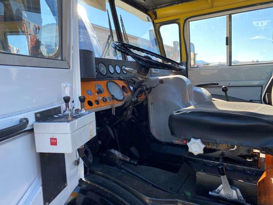 Mercedes-Benz UNIMOG Foto 6