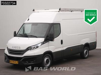 Iveco Daily 35S18 3.0L 180PK Automaat L2H2 LED Navi Camera Airco Cruise Imperiaal L2 A/C Cruise control vendida por BAS World B.V.