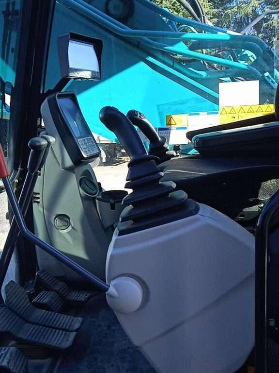 Kobelco SK210SNLC-10 TRIPLICE Foto 5
