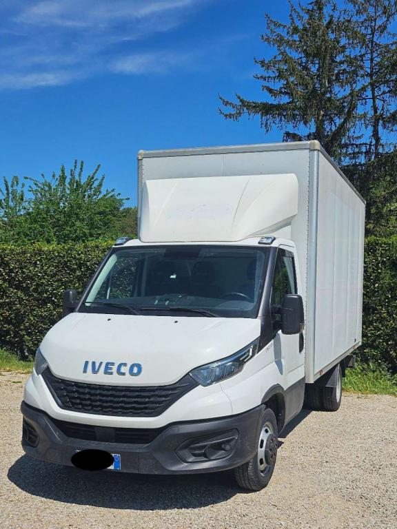 Iveco Daily 35C14 Foto 1