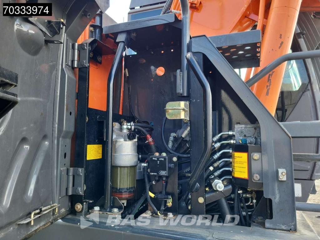 Hitachi ZX210W -3 Foto 15