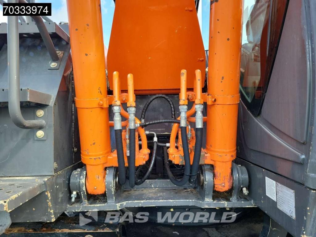 Hitachi ZX210W -3 Foto 22