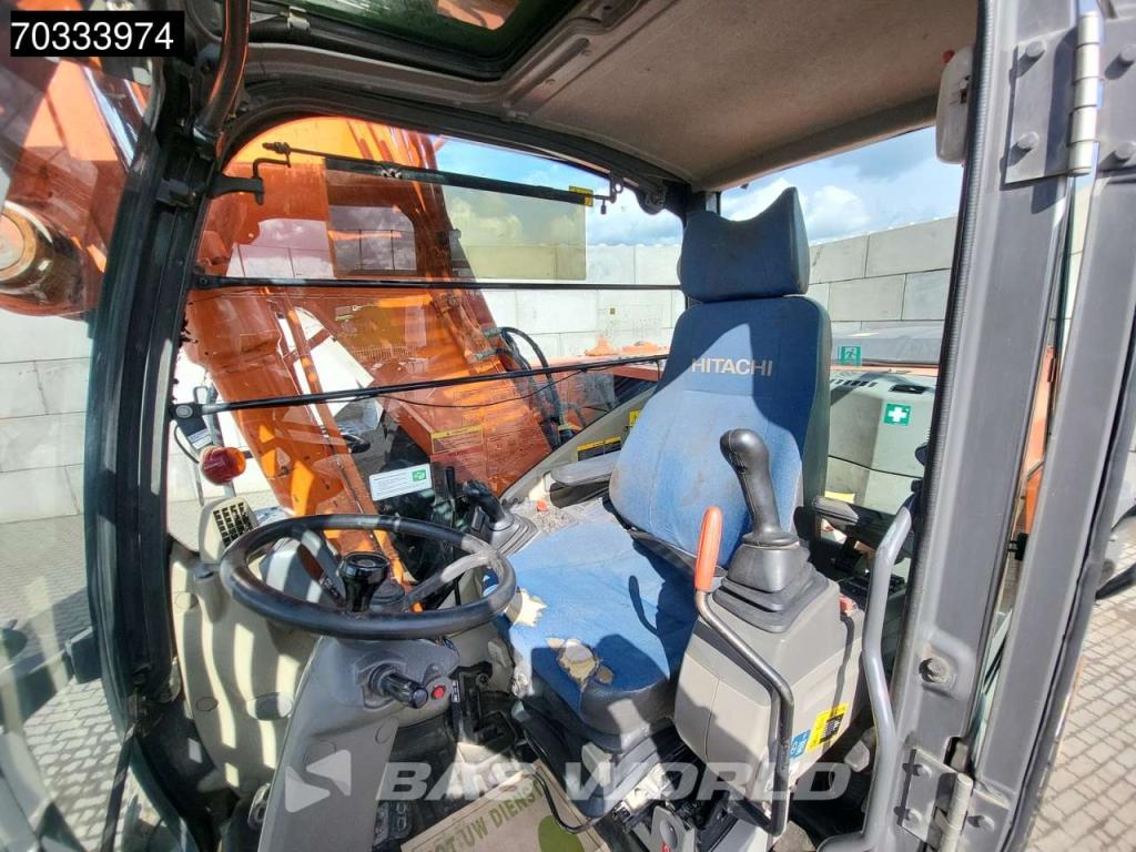 Hitachi ZX210W -3 Foto 29